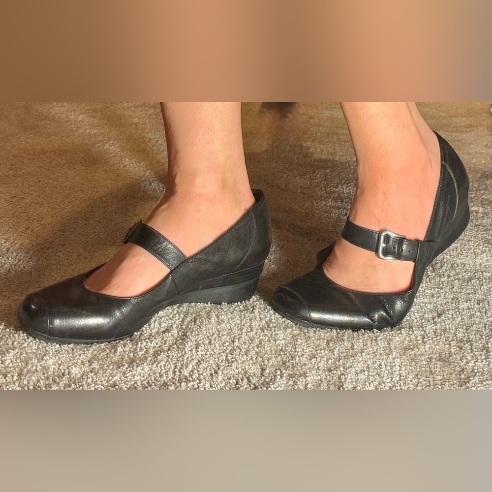 Naturalizer Mary Jane wedges - Picture 3 of 6
